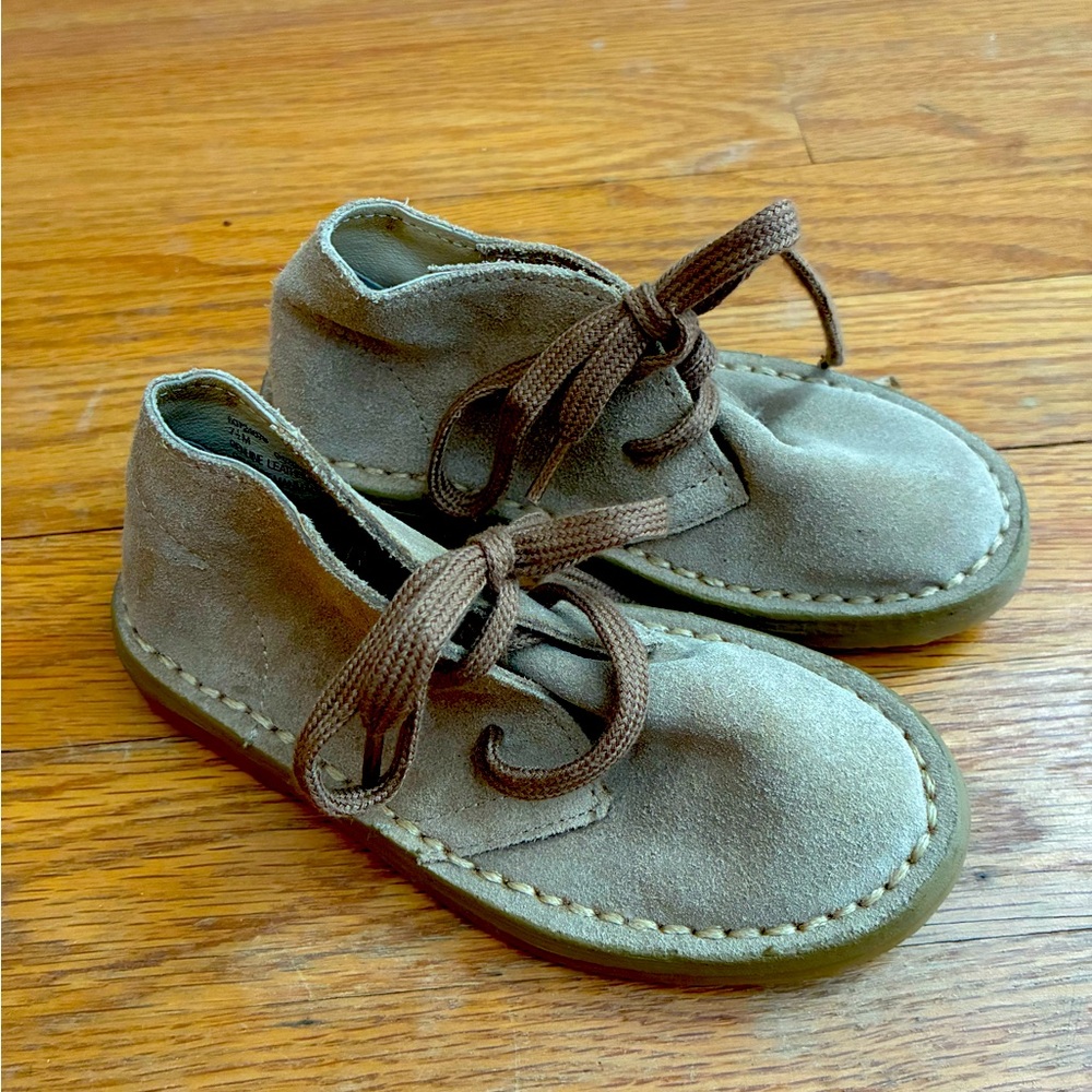 Nordstrom new suede chukka boots toddler 7.5